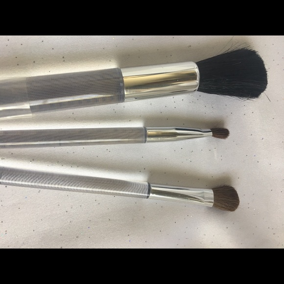 Lancome 3 Piece Makeup Brush Set Acrylic Handles - Picture 5 of 6